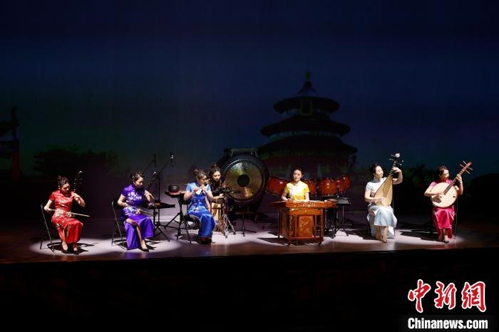 6日，“相約北京”奧林匹克文化節(jié)暨第22屆“相約北京”國(guó)際藝術(shù)節(jié)在京開(kāi)幕?！?lt;a target='_blank' href='/'>中新社</a>記者 富田 攝