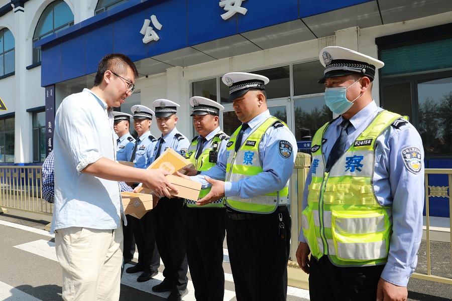 1632144033924579.jpg 7O5A4992.jpg