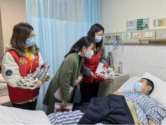 濃濃元宵情 水滴聯(lián)合全國(guó)多家醫(yī)院舉行節(jié)日慰問(wèn)活動(dòng)-0216445.png