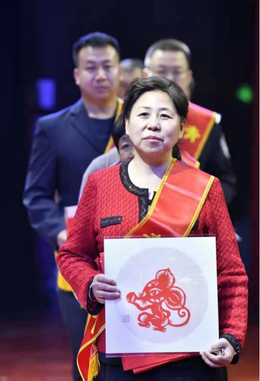 1666540811552011.png 長城的女兒(李潔)2022.10.18.(3)(1)(1)(1)(1)(1)(1)3205.png