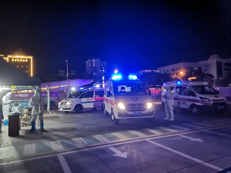 1670035745605414.jpg 發(fā)熱門(mén)診.jpg