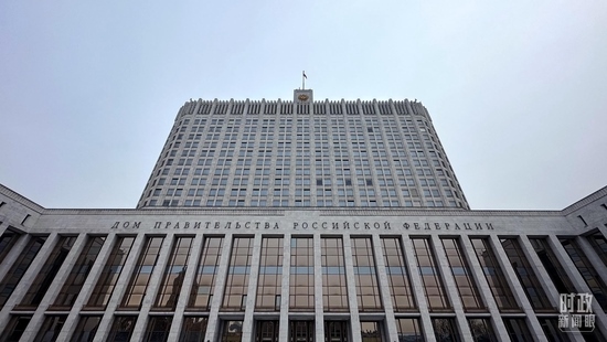 △俄羅斯聯(lián)邦政府大廈。（總臺央視記者范一鳴拍攝）