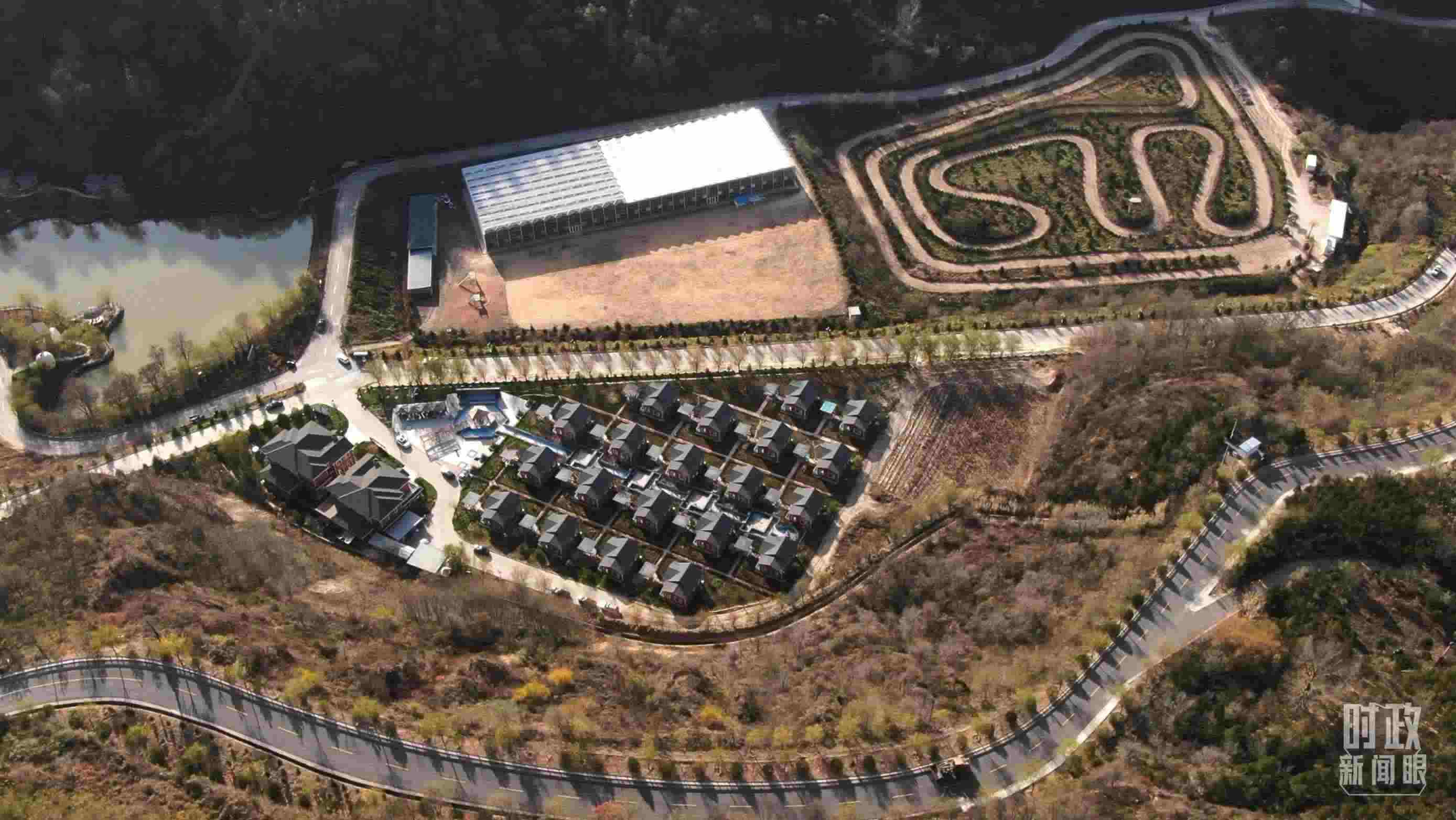 △延安市安塞區(qū)高橋鎮(zhèn)南溝村。2022年10月，總書(shū)記曾到這里考察調(diào)研。（總臺(tái)記者劉海濤、錢(qián)金庫(kù)拍攝）