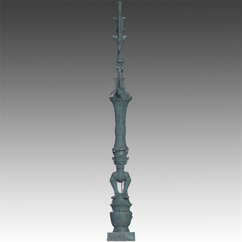 銅罍座倒立鳥足頂尊神像。四川省文物考古研究院供圖