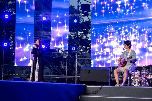 歌會(huì)現(xiàn)場(chǎng)。人民網(wǎng)記者 翁奇羽攝