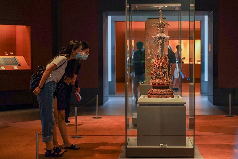 2020年7月24日，觀眾在蘇州博物館內(nèi)參觀。