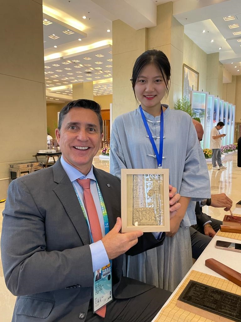 巴西大學(xué)生體育聯(lián)合會(huì)主席盧西亞諾·卡布拉爾。受訪者供圖