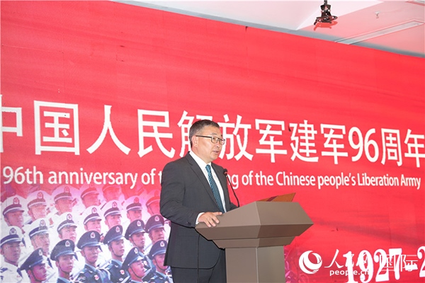 蒙古國(guó)國(guó)防部副部長(zhǎng)瑪格奈致辭。人民網(wǎng)記者 霍文攝J