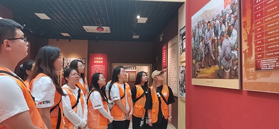 北京工商大學(xué)組織學(xué)生走進(jìn)北京市延慶區(qū)。學(xué)校供圖