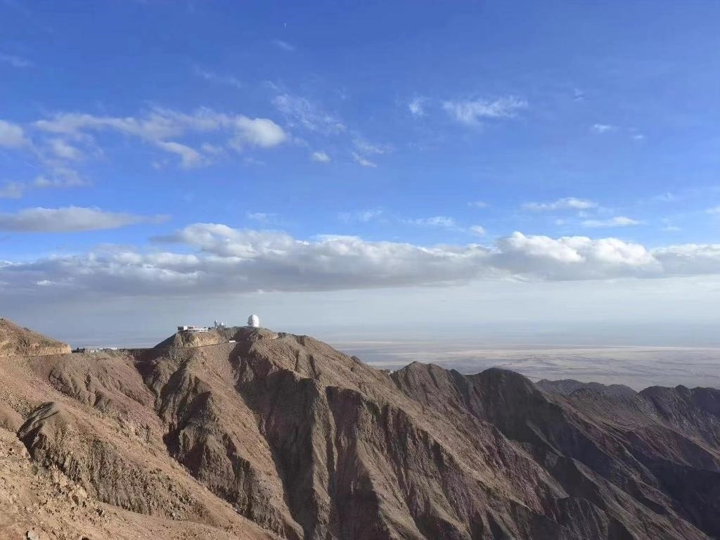 墨子巡天望遠(yuǎn)鏡遠(yuǎn)景圖。（中國科學(xué)技術(shù)大學(xué)供圖）