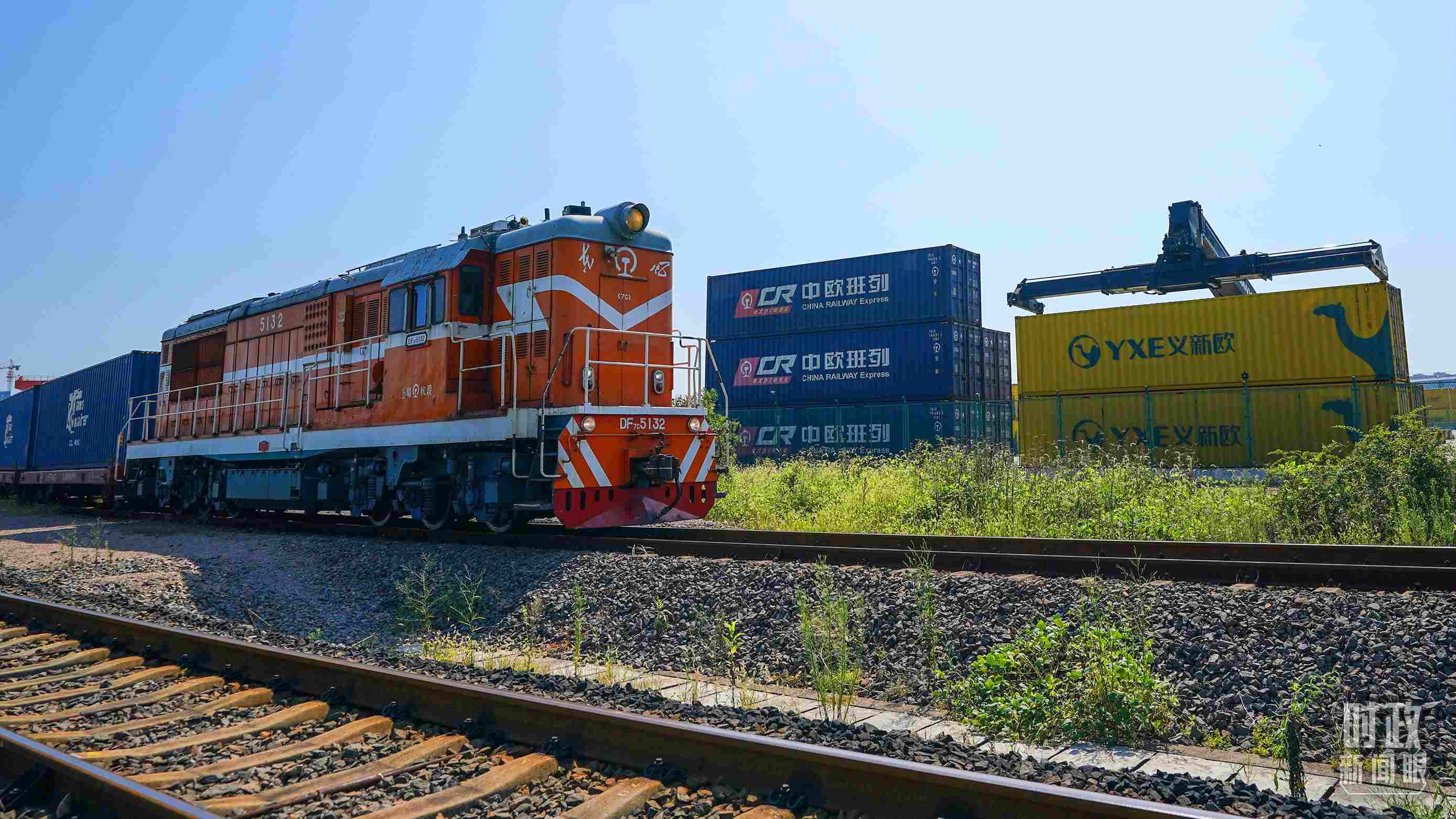 △“義新歐”先后開通了18條點對點的班列主線，業(yè)務(wù)范圍輻射50多個國家和160多個城市。（總臺國廣記者李晉拍攝）