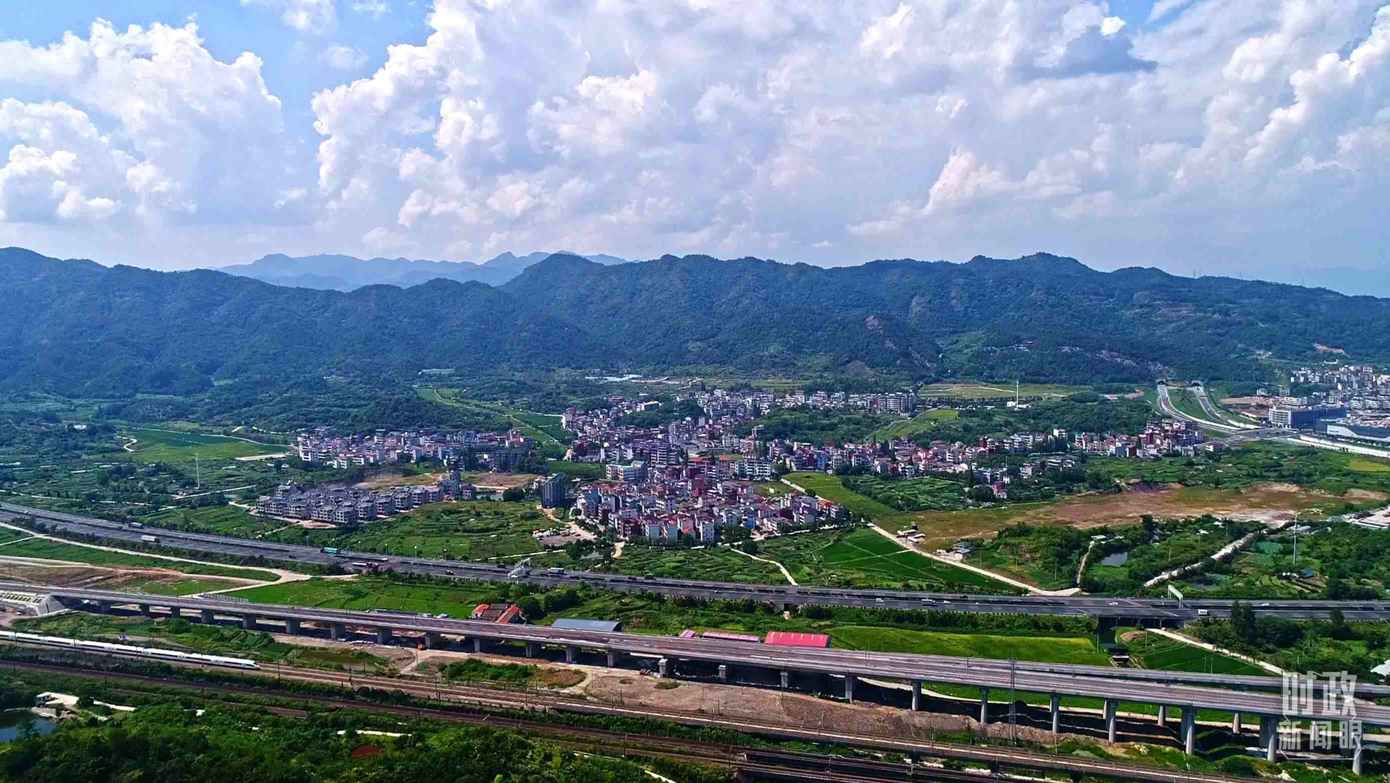 △李祖村航拍。（總臺央視記者范凱拍攝）