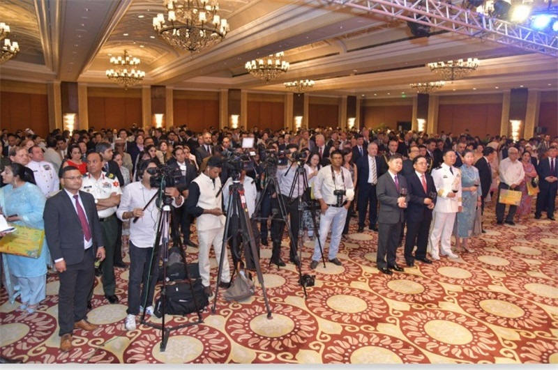 印度各界人士，各國駐印使節(jié)及外交官，中資企業(yè)、留學(xué)生和華僑華人等700余人出席招待會活動現(xiàn)場。中國駐印度大使館供圖