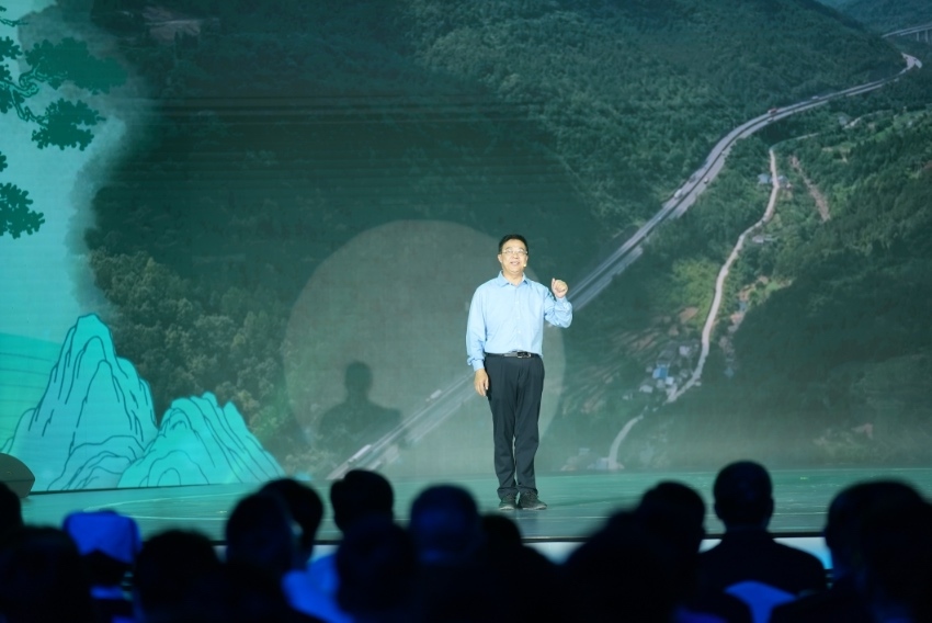 西華師范大學(xué)歷史文化學(xué)院教授蔡東洲