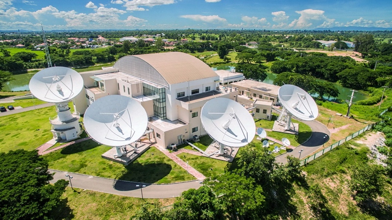 2016年8月1日拍攝的老撾首都萬象的老撾一號(hào)通信衛(wèi)星地面站全景。