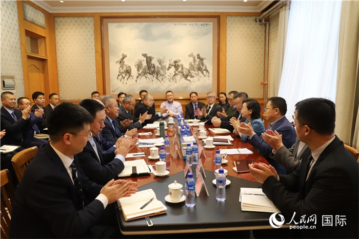 3.2023年10月30日，中國駐蒙使館座談會現(xiàn)場。人民網(wǎng)記者 霍文攝