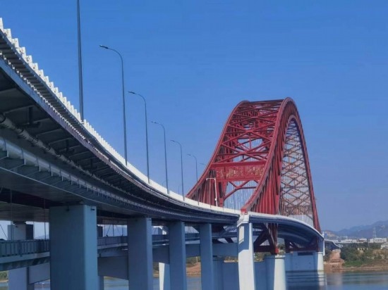 清水塘大橋側(cè)面。本報記者 常雯宜攝