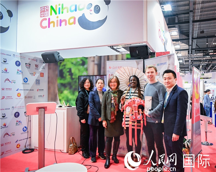 展區(qū)現(xiàn)場活動。人民網 郭錦標攝