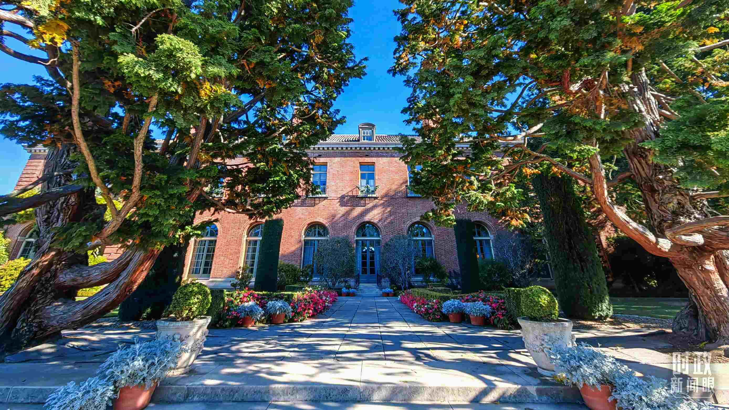 中美元首會(huì)晤在斐洛里莊園舉行。（總臺(tái)央視記者張曉鵬拍攝）