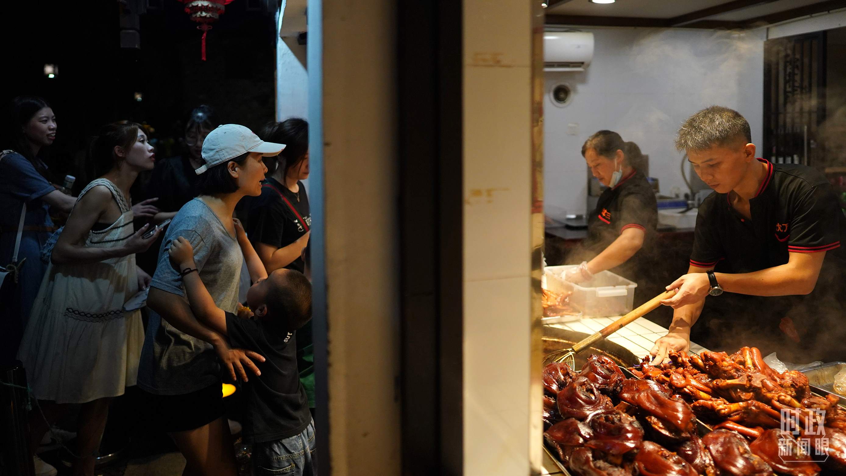 △江蘇省蘇州市平江路。（總臺(tái)國(guó)廣記者李晉拍攝）