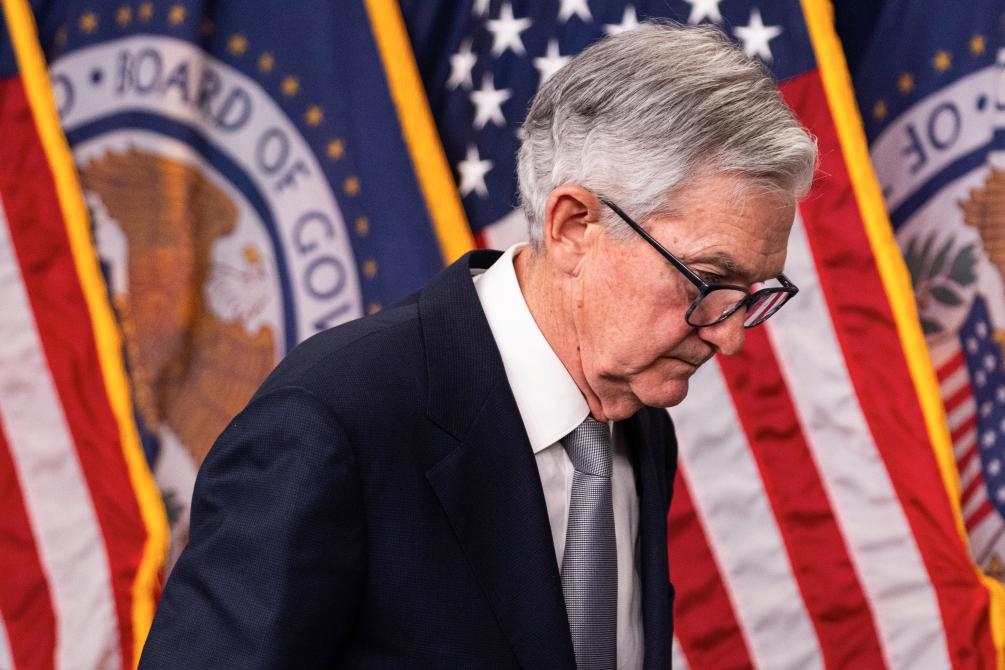 11月1日，美國聯(lián)邦儲備委員會主席鮑威爾在華盛頓出席記者會。新華社發(fā)（亞倫攝）