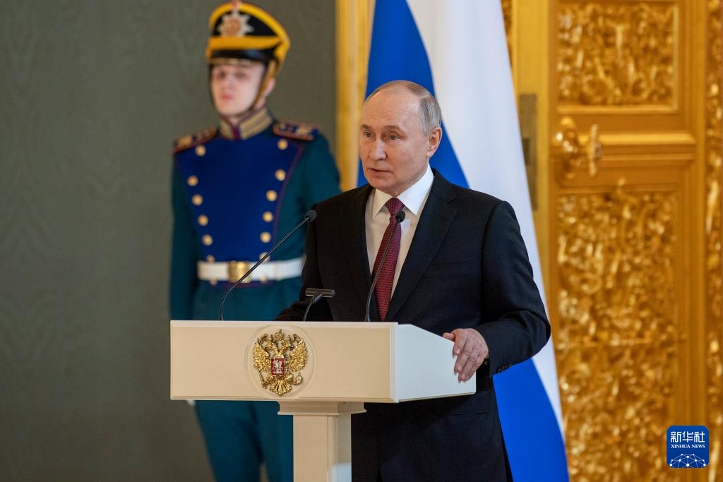 3月20日，俄羅斯總統(tǒng)普京在莫斯科克里姆林宮與其競選團隊代表舉行見面會。新華社記者 曹陽 攝