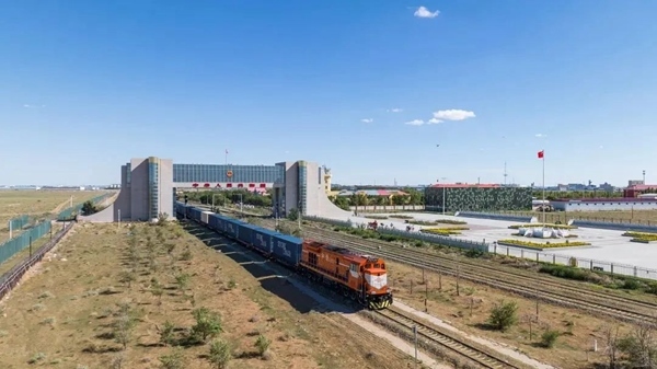 全國鐵路實行新的貨物列車運行圖。國鐵集團供圖