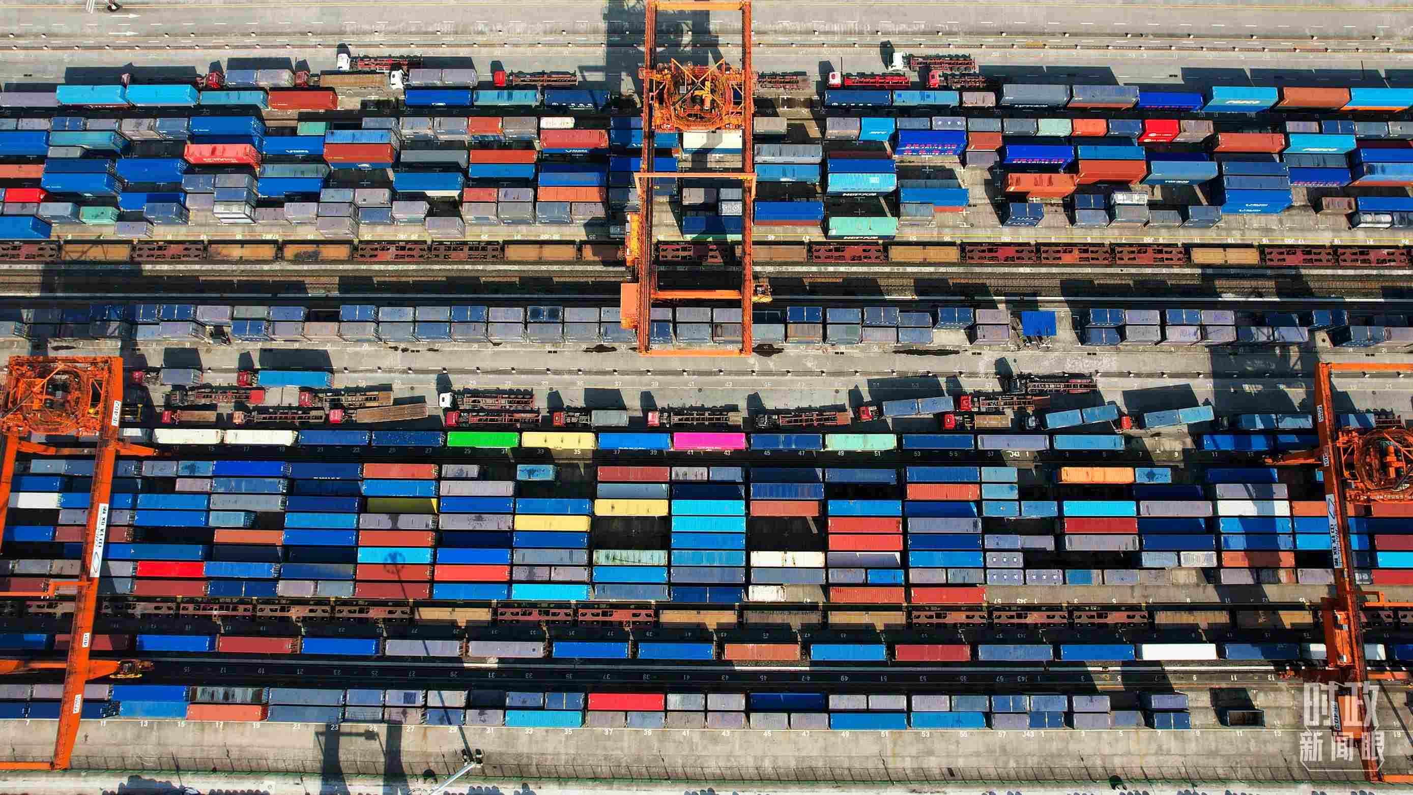 △重慶國際物流樞紐園區(qū)。（總臺央視記者范凱拍攝）