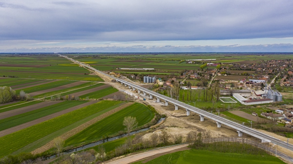 匈塞鐵路塞爾維亞境內(nèi)。中國鐵路國際有限公司供圖