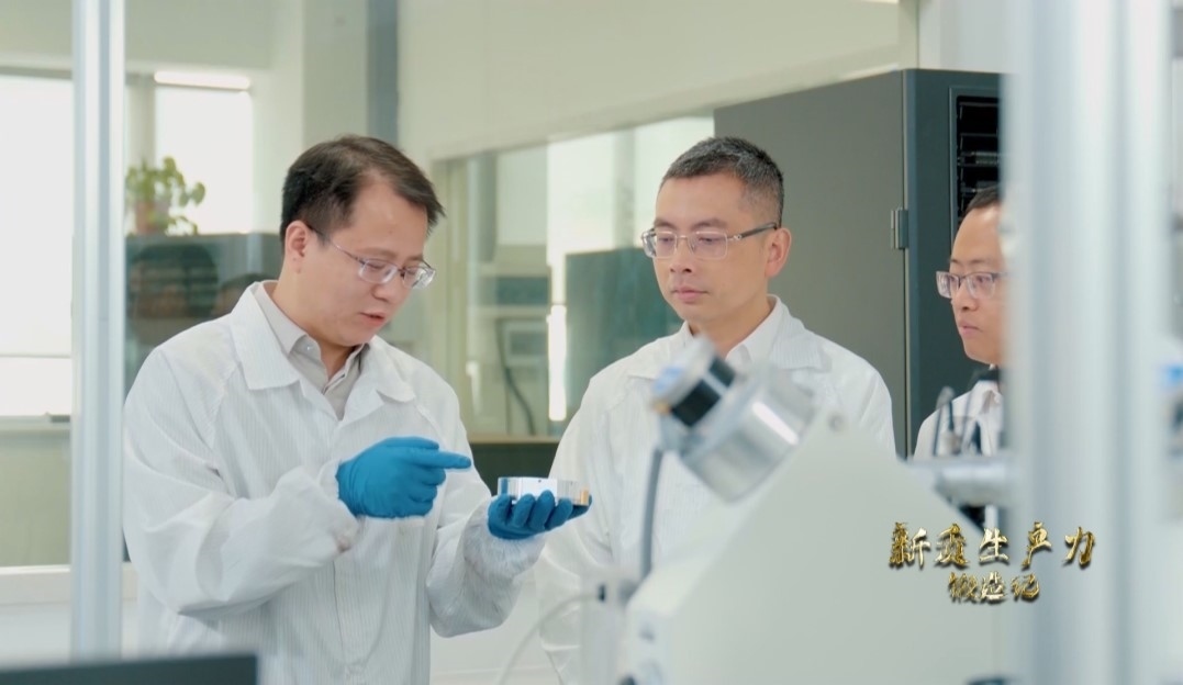 長(zhǎng)沙巴斯夫杉杉電池材料研究院，正在進(jìn)行電池材料研究。