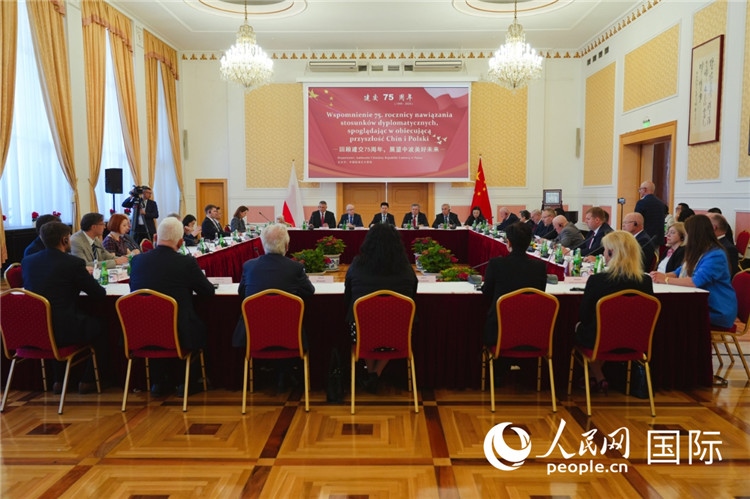 圖為座談會現(xiàn)場。 人民網(wǎng)記者 李增偉 攝