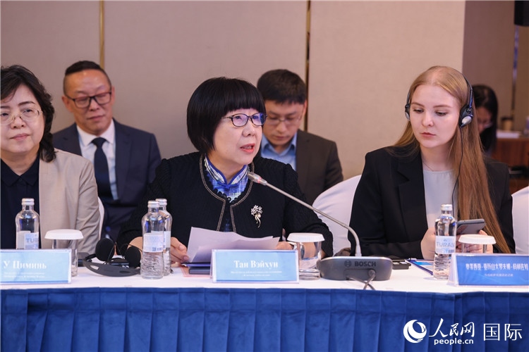 人民網(wǎng)監(jiān)事會主席唐維紅在發(fā)布儀式上致辭。人民網(wǎng)記者任皓宇 攝