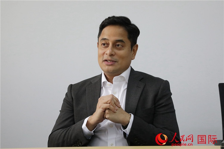 8月16日，雪蘭莪州創(chuàng)新與數(shù)字基礎(chǔ)設(shè)施執(zhí)行委員會(huì)主席法米接受人民網(wǎng)專(zhuān)訪。人民網(wǎng) 王婧攝