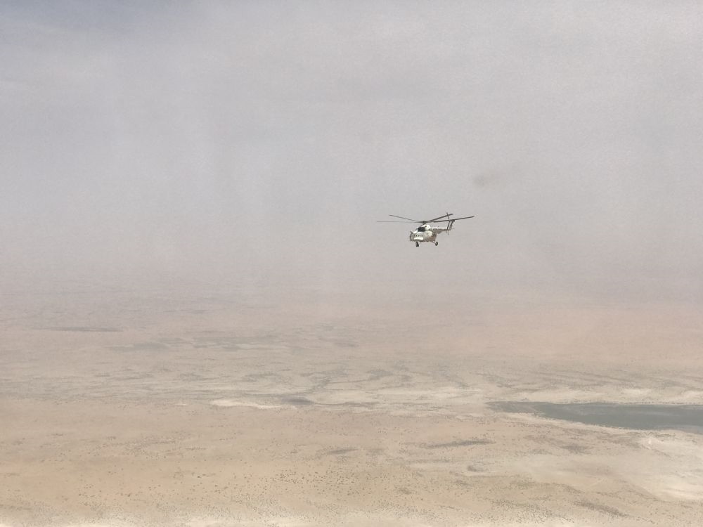 2017年8月8日，中國(guó)首支維和直升機(jī)分隊(duì)直升機(jī)飛行在蘇丹達(dá)爾富爾任務(wù)區(qū)上空。