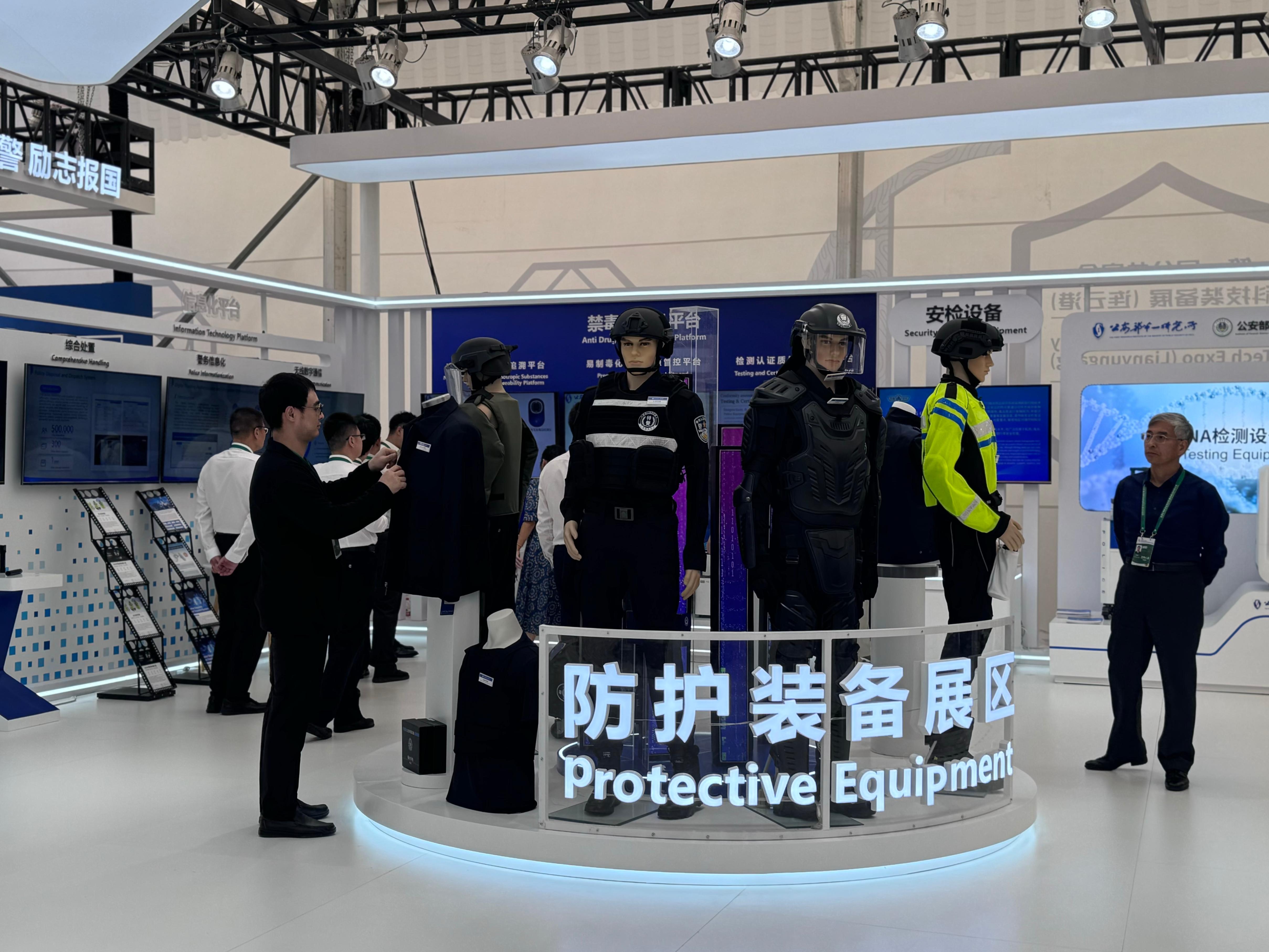 公共安全科技裝備展（連云港）現(xiàn)場(chǎng)。人民網(wǎng)記者 郝萍攝