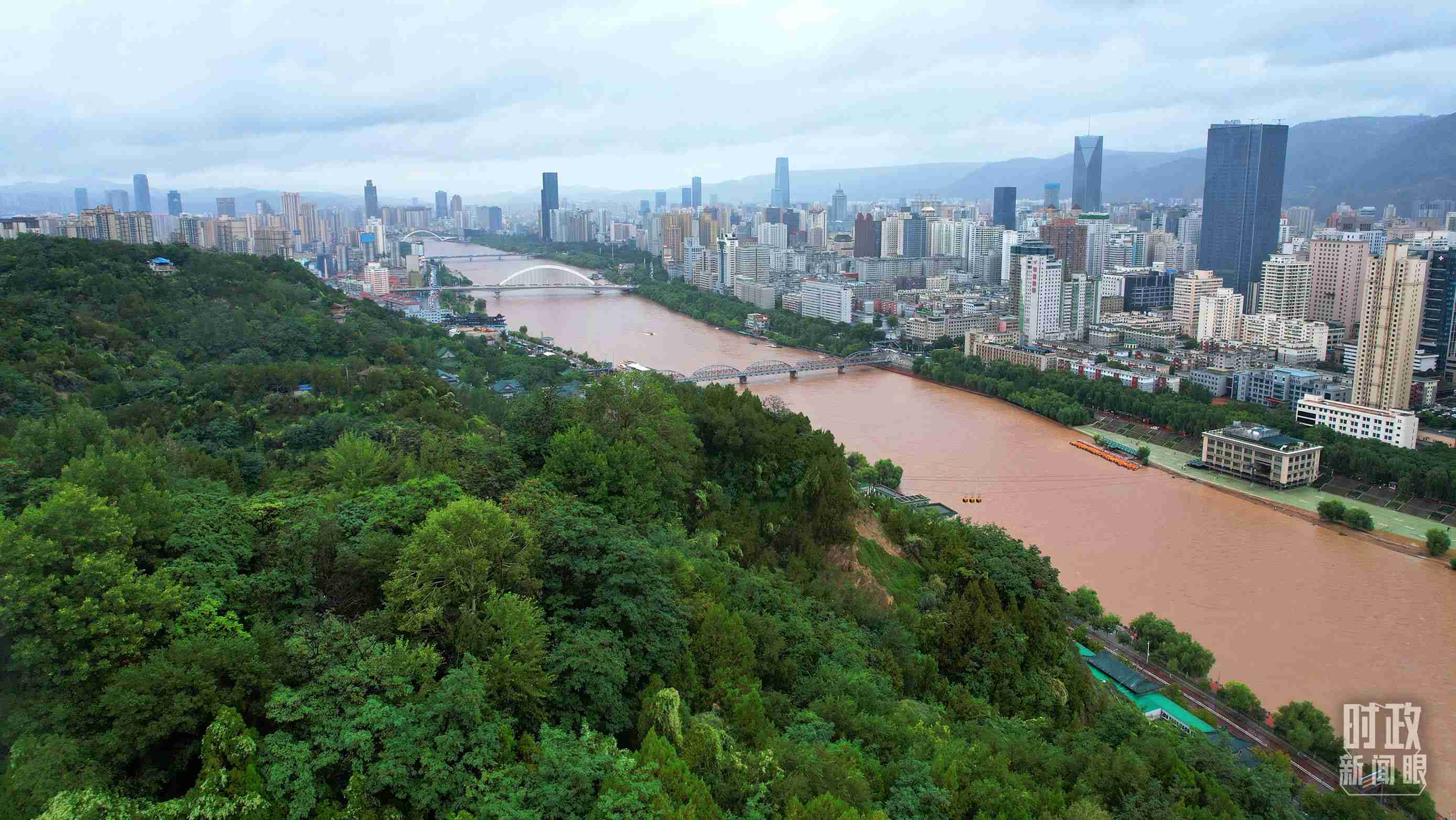 △黃河蘭州段。（總臺(tái)央視記者范凱拍攝）