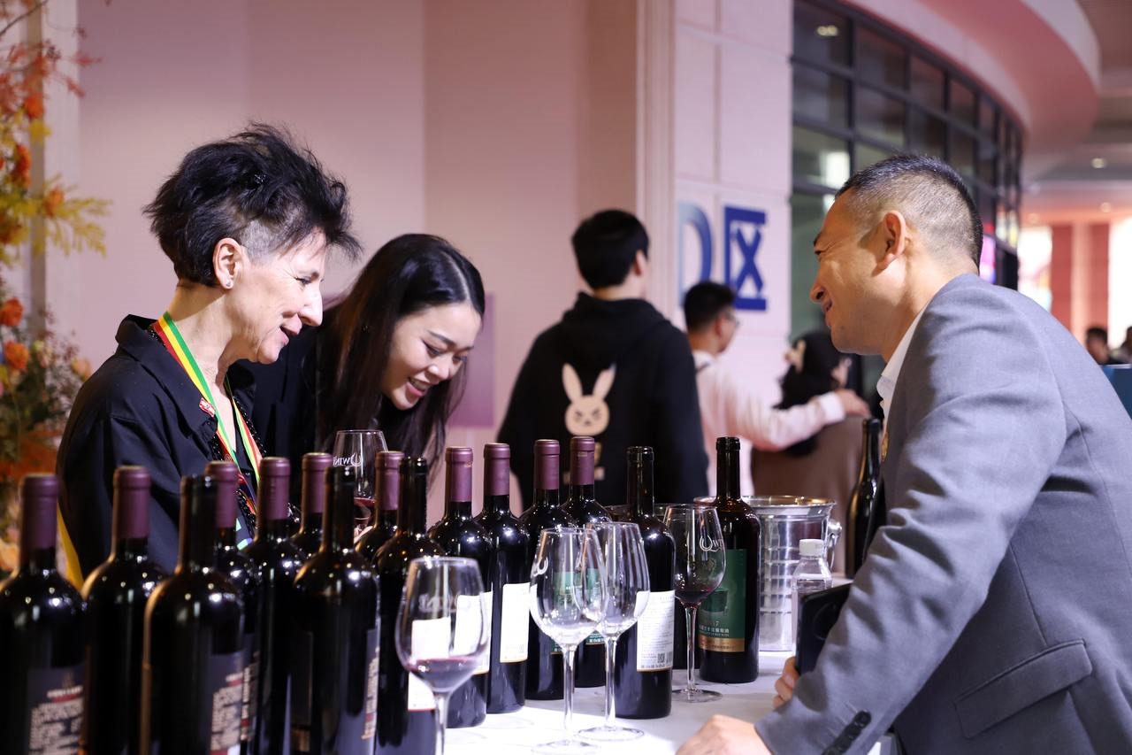 第五屆華僑進口商品博覽會在浙江青田開幕。新華社記者 張曉潔 攝