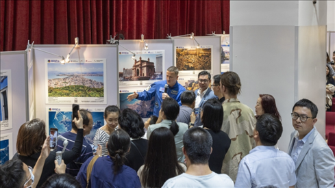 5月29日，“宇宙·金磚國家”圖片巡回展在北京舉辦，活動現(xiàn)場吸引了眾多中國觀眾。北京俄羅斯文化中心供圖