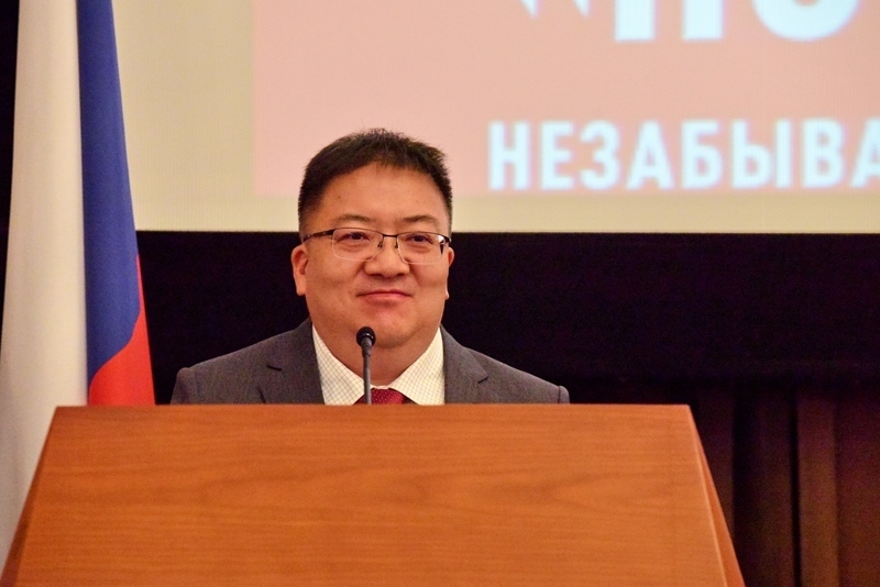 新華出版社社長匡樂成致辭。 主辦方供圖