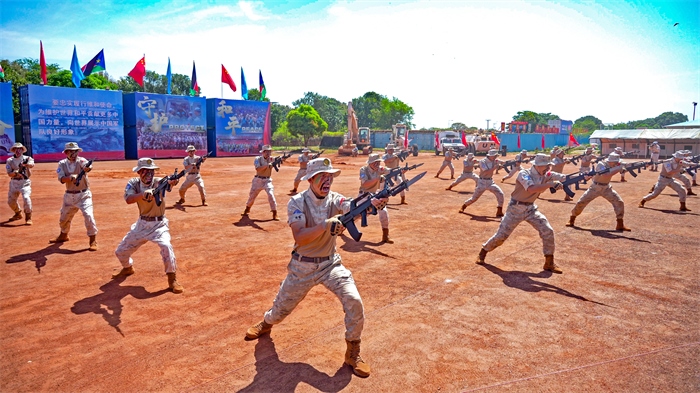 刺殺操表演。王軍杰攝