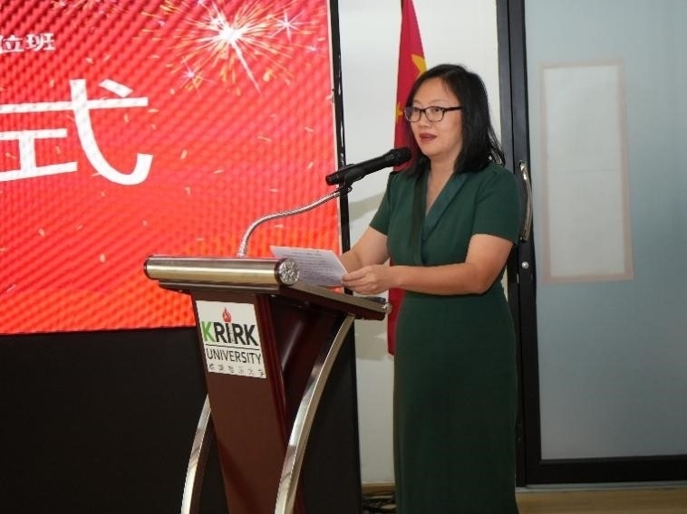 泰國華文教師公會主席羅鐵英致辭。主辦方供圖