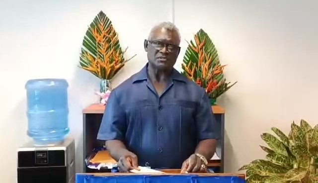 所羅門群島前總理、現(xiàn)任財(cái)政與國庫部長(zhǎng)梅納西·索加瓦雷以視頻形式向論壇致辭（主辦方供圖）