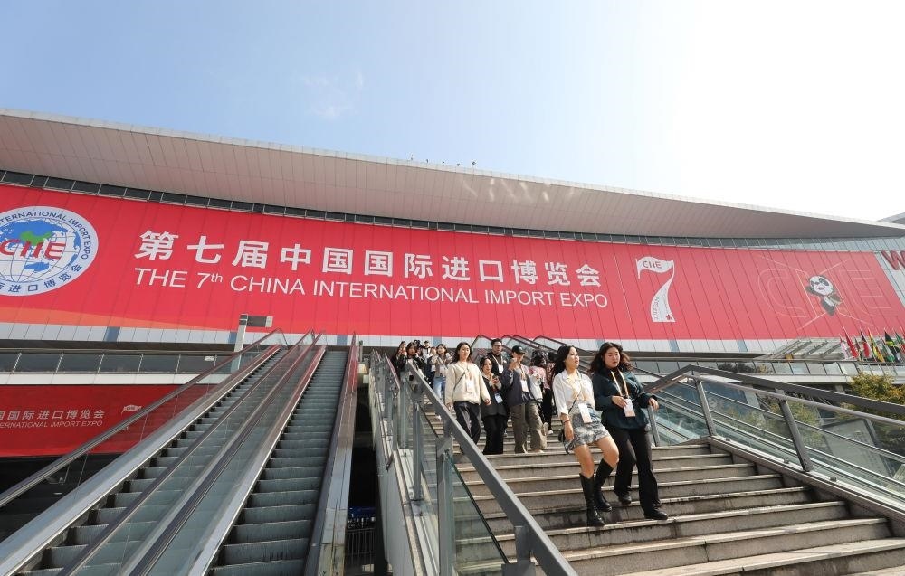 第七屆進(jìn)博會按年計(jì)意向成交額超八百億美元。