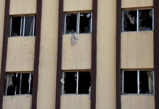 這是11月29日在敘利亞阿勒頗拍攝的一處遭襲建筑。新華社發(fā)