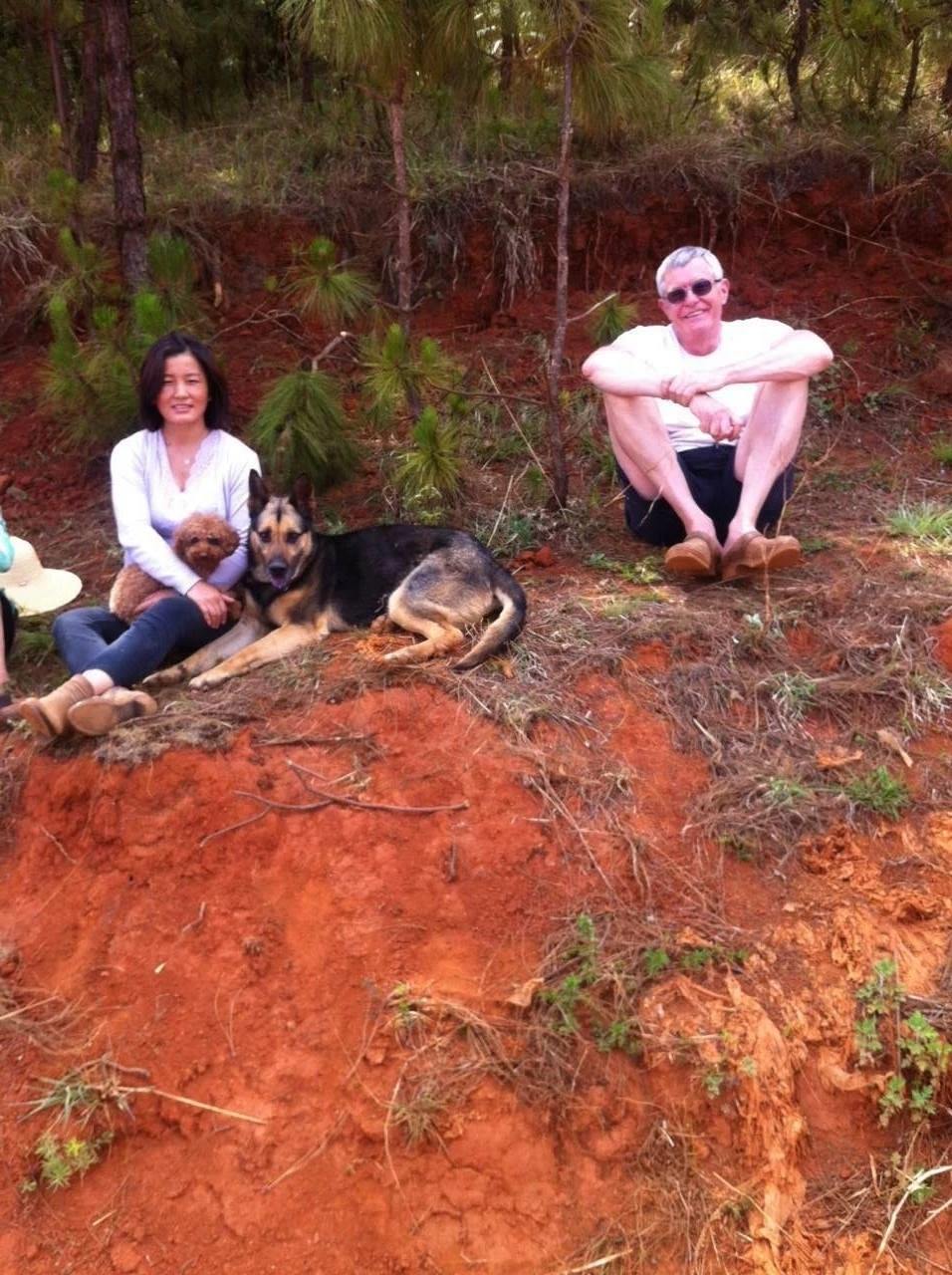 奈斯和妻子在云南東川打造了一個名叫“卡比杉”的農(nóng)場。