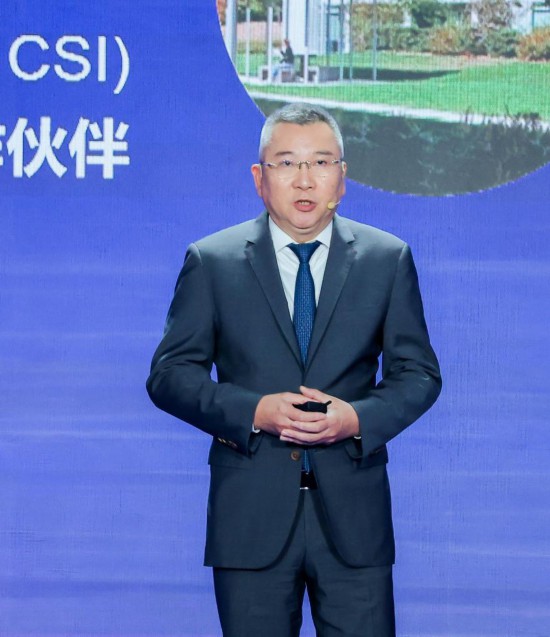 12月6日，法國達索系統(tǒng)公司全球執(zhí)行副總裁許善淞在深圳全球招商大會上。新華社發(fā)