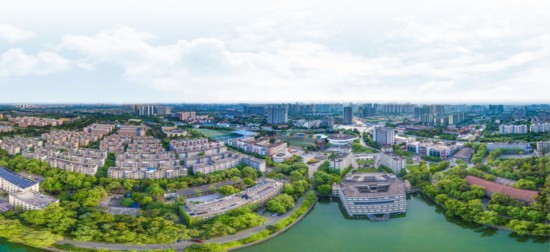 成都理工大學(xué)全景航拍圖。成都理工大學(xué)供圖