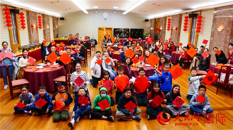 威廉蘭德小學(xué)師生活動(dòng)現(xiàn)場(chǎng)合影。李鑫江攝