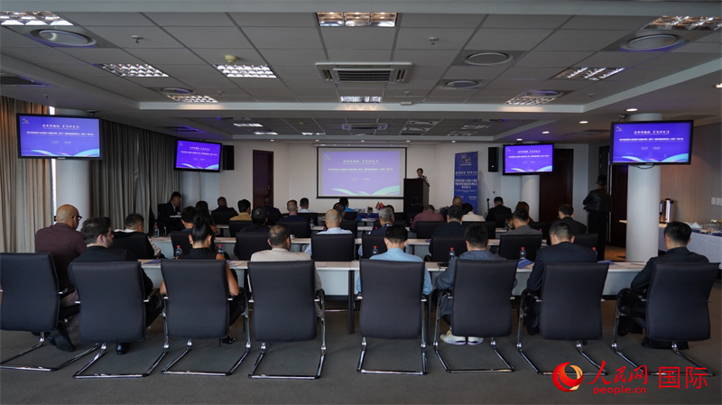 21日，貴州經(jīng)貿(mào)推介會(huì)暨第十四屆中國(guó)（貴州）國(guó)際酒類博覽會(huì)南非推介會(huì)在南非約翰內(nèi)斯堡市成功舉行。人民網(wǎng) 劉暢攝