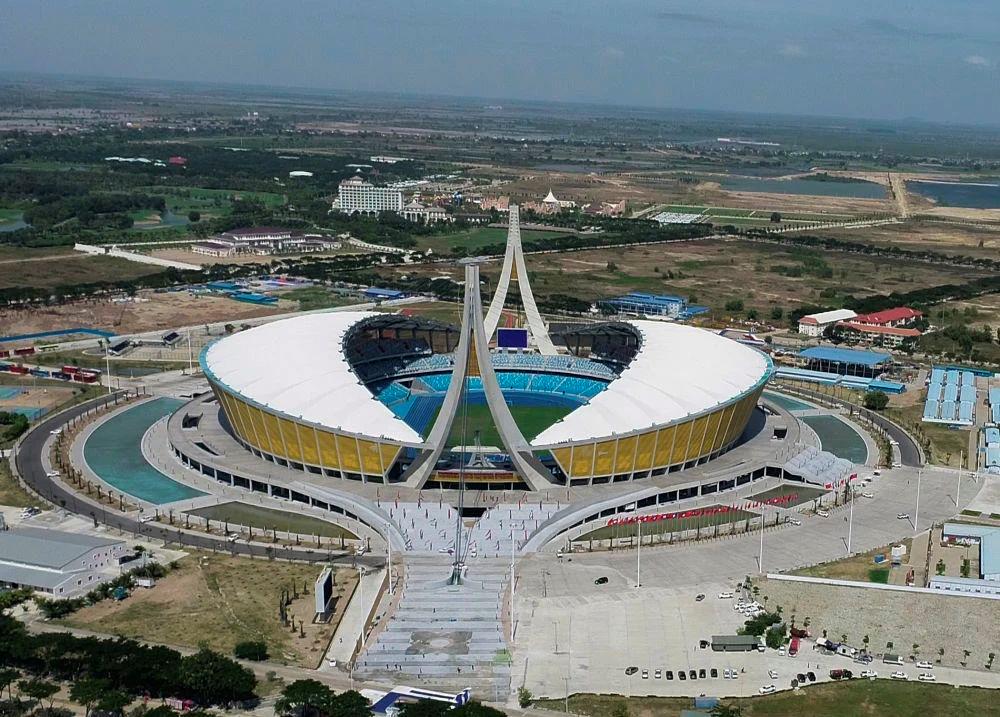 由中國(guó)援建的柬埔寨國(guó)家體育場(chǎng)項(xiàng)目于2021年12月18日正式啟用。